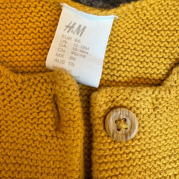 H&M Golden Knit Cardigan - Picture 2 of 2